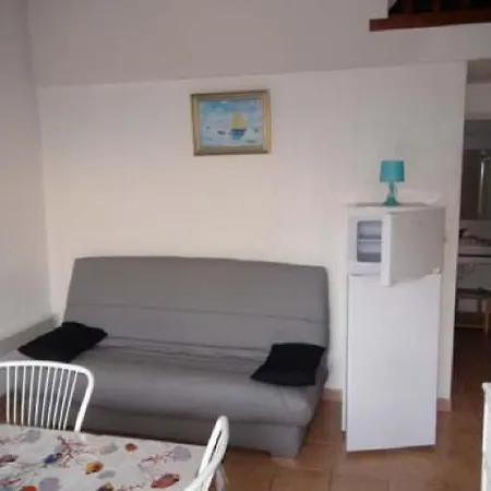 Sympathique Mitoyenne Dans Avec Piscine Et Parking A 450m De La Mer - Cap D'agde - Ref Samaria17 Вилла Агд