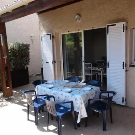 Sympathique Mitoyenne Dans Avec Piscine Et Parking A 450m De La Mer - Cap D'agde - Ref Samaria17 * Агд