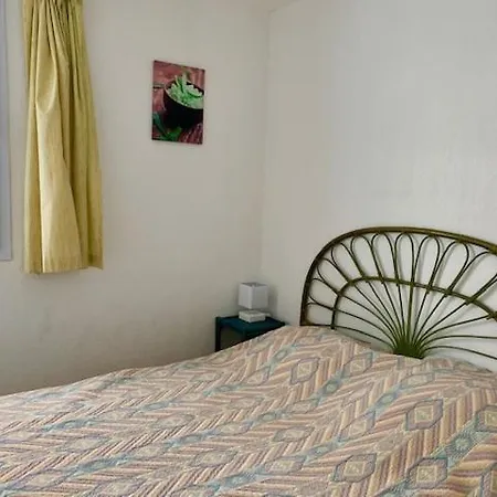 Sympathique Mitoyenne Dans Avec Piscine Et Parking A 450m De La Mer - Cap D'agde - Ref Samaria17 Вилла *