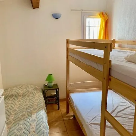 Вилла Sympathique Mitoyenne Dans Avec Piscine Et Parking A 450m De La Mer - Cap D'agde - Ref Samaria17